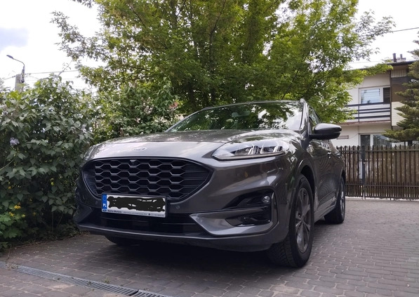 Ford Kuga cena 94000 przebieg: 49700, rok produkcji 2021 z Wołomin małe 46